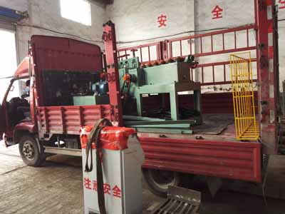 三級(jí)鋼調(diào)直切斷機(jī)